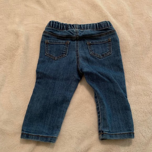 Two Pairs of Pants Oshkosh B'Gosh 9 Month - Old Navy 6- 12 Month - Picture 8 of 15